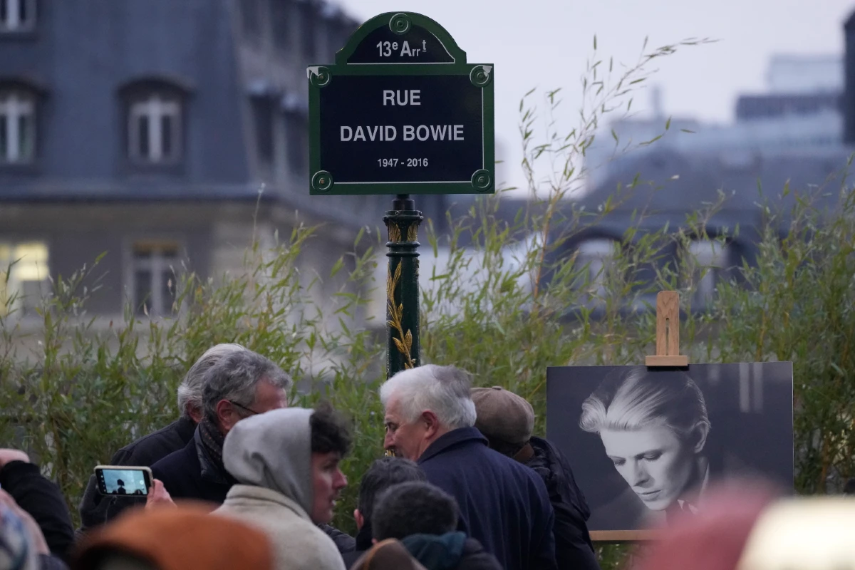 Rue David Bowie - Paris